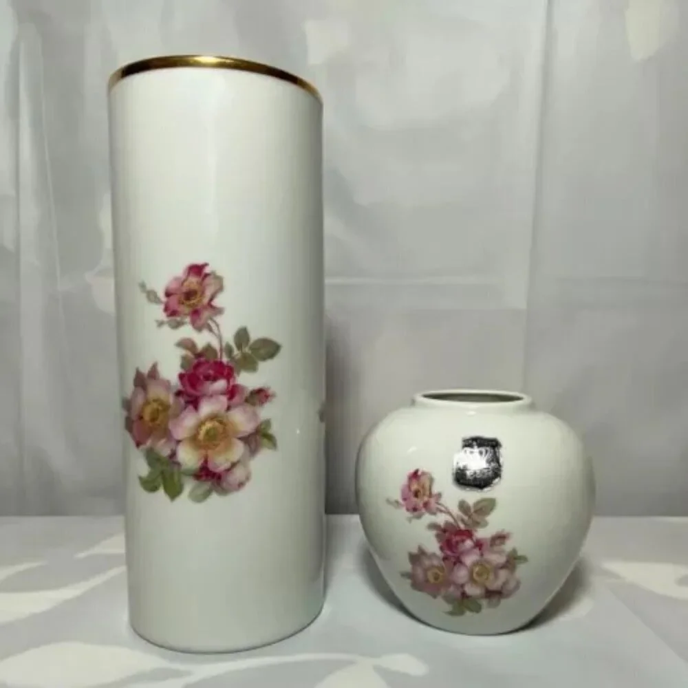 Gerold Porzellan Tettau Bavaria Painted Flower Vases Collectible 2 Piece Set Vtg